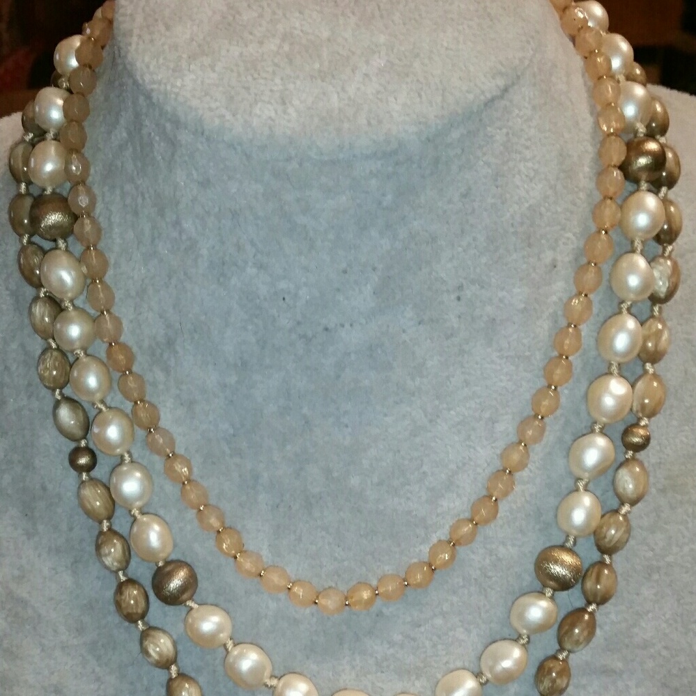 Monet Gold, Multi-Strand, Hand Knotted Beaded Neck - Picture 6 of 7